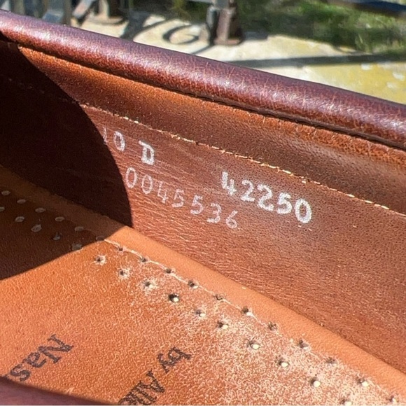 Allen Edmonds Loafers Mens Size 10D Nashua Brown/Black Leather Tassel - Picture 11 of 11